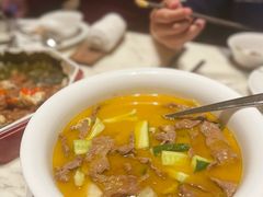 酸菜煮雪花牛肉-遇外滩(BFC外滩金融中心店)