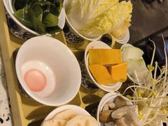 -红九格老火锅(三峡广场店)