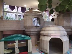 -水桶王国主题餐厅·聚会·生日派对·亲子活动·家庭套餐(亚龙湾希尔顿店)