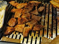 -臻牛烤肉