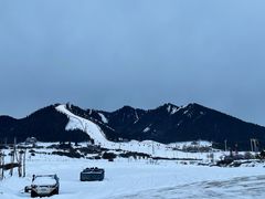-丝绸之路山地度假区滑雪场