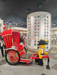 -乐高品牌旗舰店(人民广场店)