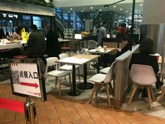 大堂-肯德基(虹桥机场T2北指廊精选外卖点店)