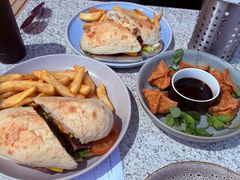 -12 Rocks Beach Bar Cafe