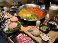 -湊湊火锅·茶憩(杭州湖滨银泰in77店)