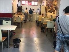大堂-童记米皮(伊河路店)