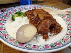 -鑫花溪牛肉米粉(人民广场店)