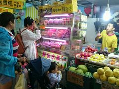 -六合夜市
