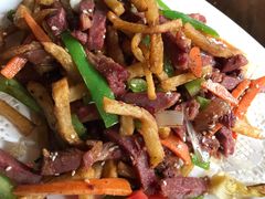 土豆条煸牛肉-德居源