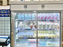 面包甜点陈列柜-白色日记·手作酸奶(麦凯乐店)