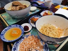 -百年老字号·观振兴蟹黄面·三虾面·苏式面(观前街富仁坊巷店)