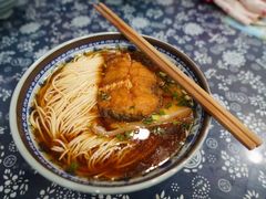 爆鱼焖肉双浇面-荣阳楼(山塘街店)