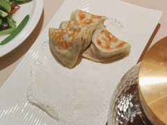 -八府香鸭·啫啫煲(华山路店)