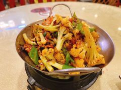 -鹤乡东北菜(崮山路店)