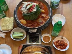 -喇喇排骨火锅·传统韩式脊骨汤(望京西园总店)