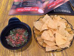 餐前玉米片-Pistolera Mexican Cantina女枪手墨西哥餐厅(碧云路店)