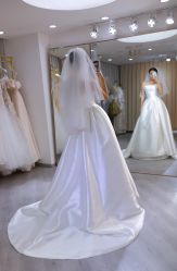 -台湾蔡美月婚纱租赁