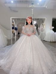 -艾米丽婚纱礼服