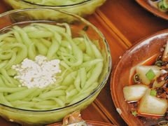 -李与白包子铺(桐梓林店)