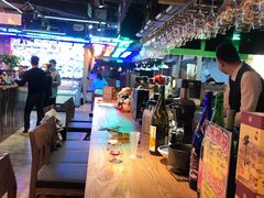 大堂-日进一片海.生腌海鲜火锅.宵夜烧烤(三里屯总店)
