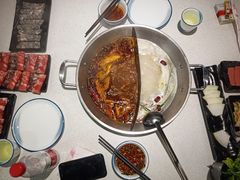 -十三幺山野火锅(市府路店)