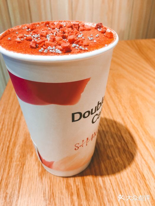 Double Win Coffee(建国中路店)草莓缤纷拿铁咖啡图片