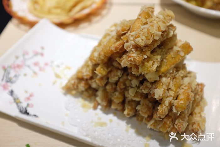 东北本家小厨金沙地瓜图片