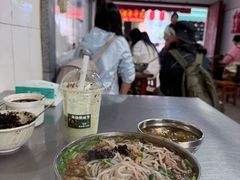 -正宗杨记普洱酸醋米线(总店)