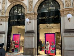 -文艺复兴百货(米兰大教堂广场店)