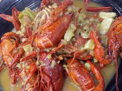 -虾弄弄海派小龙虾·牛羊蝎子火锅