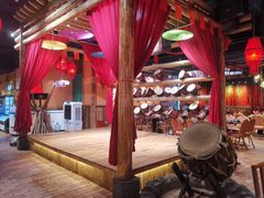 -老滇山寨•云南特色菜•地方菜•民族风情歌舞表演(金碧店)