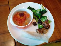 木瓜炖银耳-济南香格里拉·咖啡泉自助餐厅