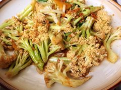 小炒有机花菜-Local泰莲庭(虹鳟鱼店)