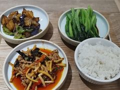 -老乡鸡(融科天地店)