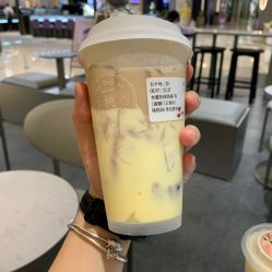 -桃桃屿·潮牌酷银(世纪荟店)