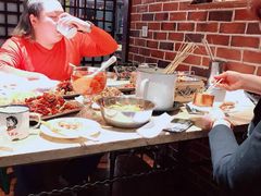 -喝丢一只鞋辣炒海鲜小烧烤(三八广场店)