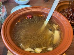 -有红鸡毛店·川菜(建设路店)