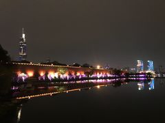 -UNI UNI(环亚凯瑟琳店)