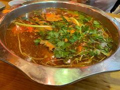 -老凯俚酸汤鱼(鸿通城店)