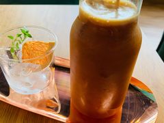 -ZING COFFEE 镜咖啡