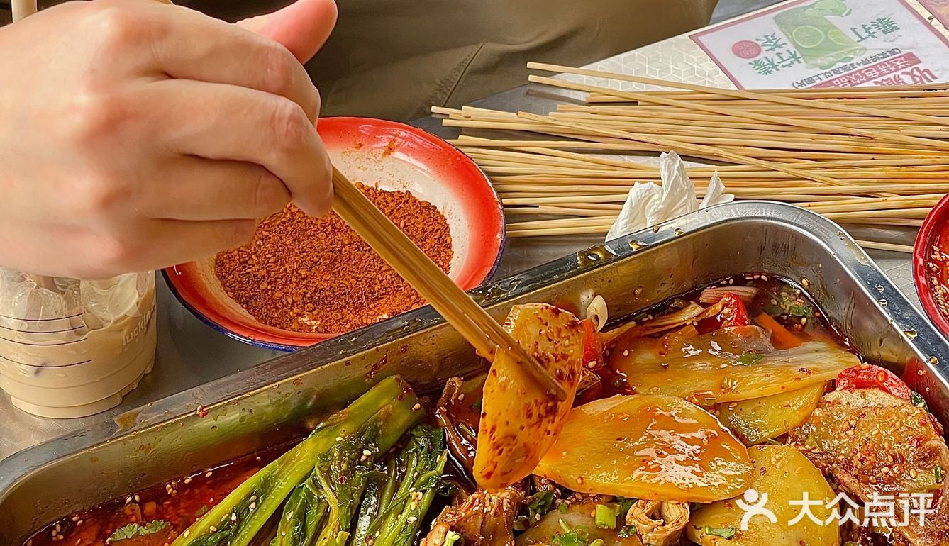 成都私藏的社区油卤串串！便宜又好吃！