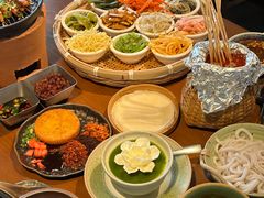 -包整·丝娃娃(甲秀楼景观店)