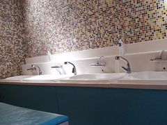 -Swim斯卫姆国际儿童游泳中心(红博中央公园店)