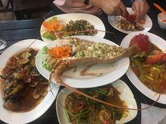 -拉威海鲜市场