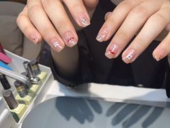 -UGIRL有个美甲