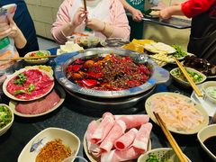 -洞亭火锅(防空洞总店)