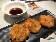 w香煎腐皮虾饼-新大咀港式茶餐厅(宝山万达店)