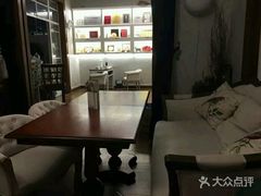 -燕庭·纯燕窝·甜品下午茶(南京西路店)