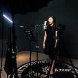 去录音棚过把瘾[微笑]