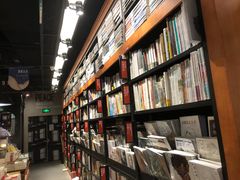 -西西弗书店(城西银泰城店)